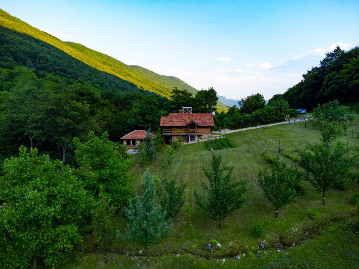 Kuca U Sumi - Forrest House Near Una National Park Bihac Exterior photo